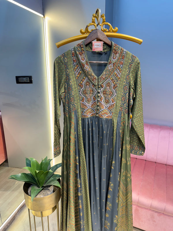 Pure Mul Chanderi Suit