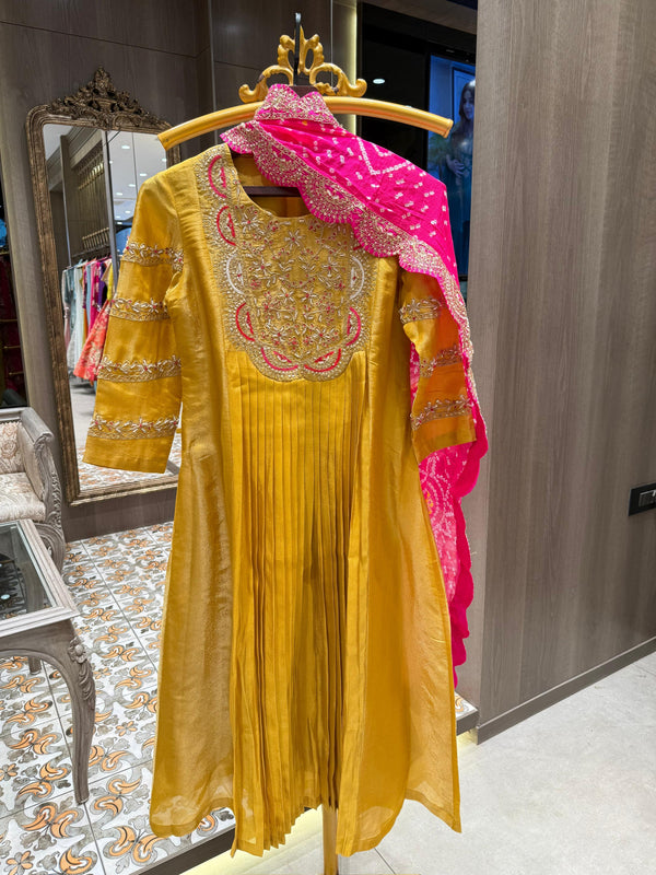 Handworked Pleated Anarkali Set with Bandhani Dupatta